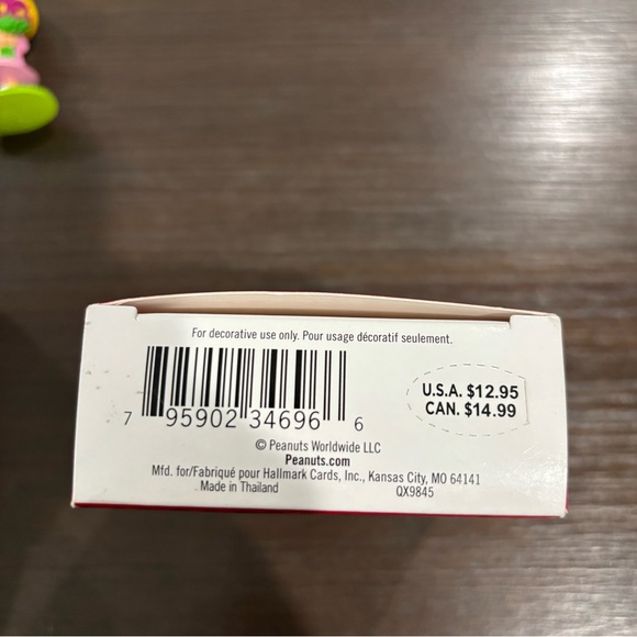 NWT Sally’s Spring Bouquet HALLMARK ORNAMENT from Peanuts Official! - Picture 4 of 5